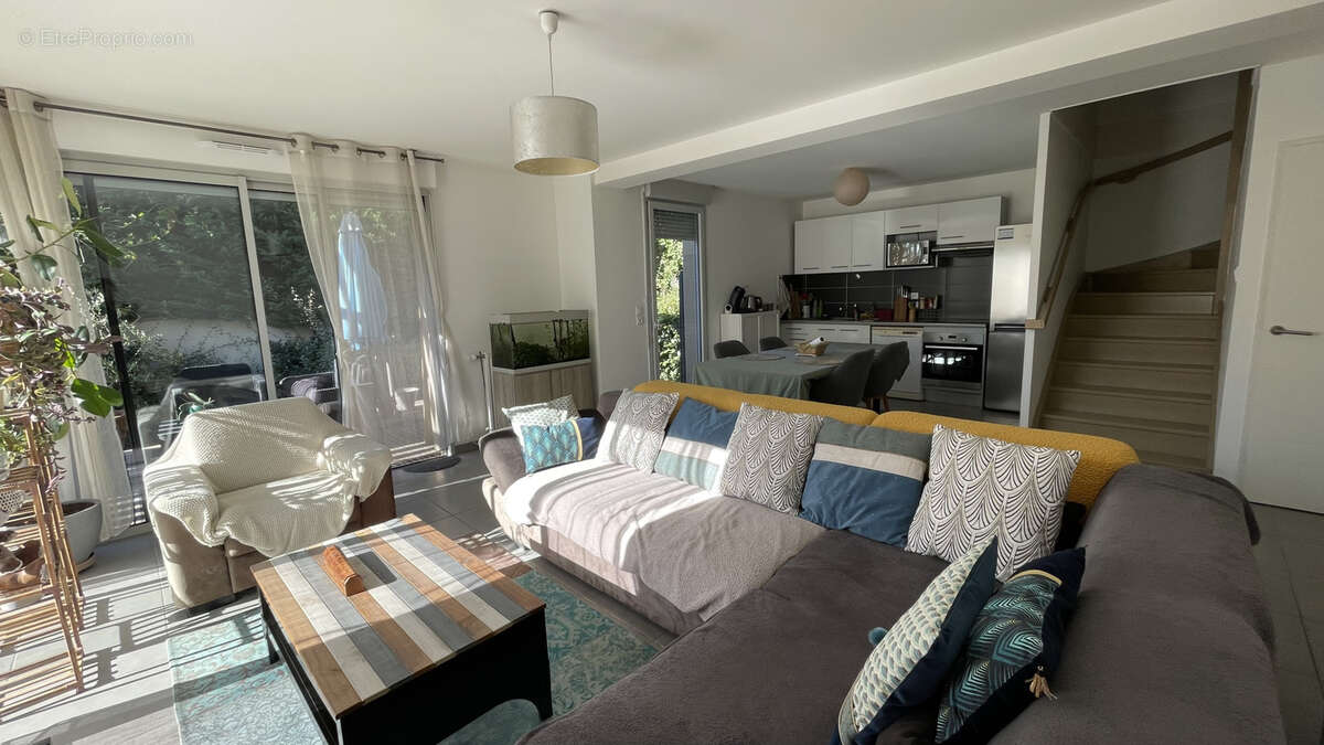 Maison à CASTELGINEST