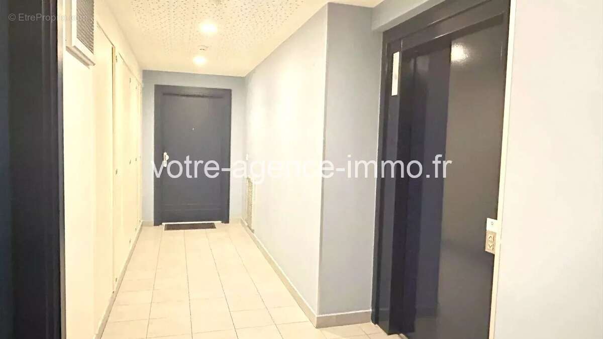 Nice-Meridia-3 Pieces-terrasse-parking en sous sol - photo 13