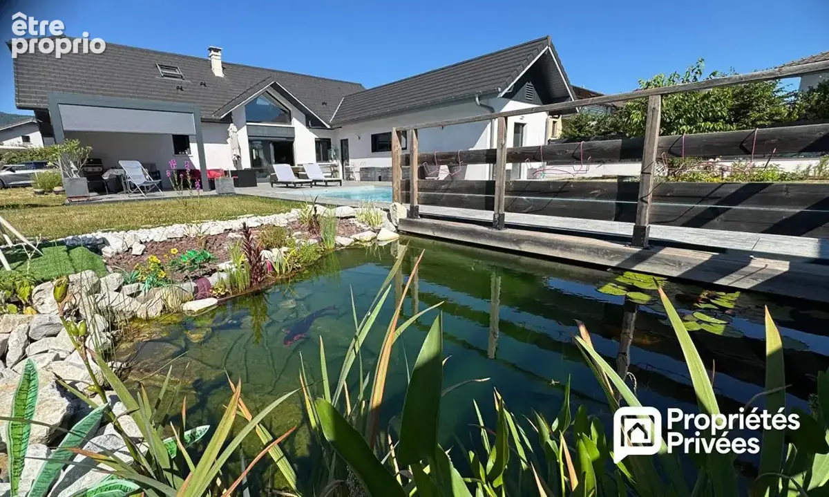 Propriété -7 pièces avec studio, piscine et local professionnel - photo 4