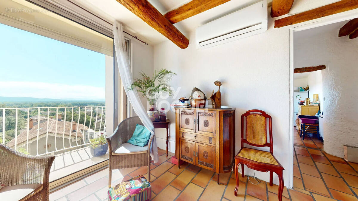Maison à CHATEAUNEUF-DE-GADAGNE