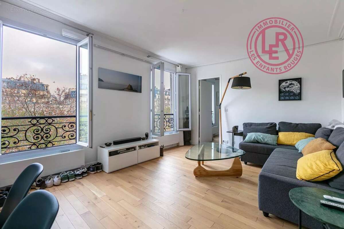 Appartement à PARIS-11E