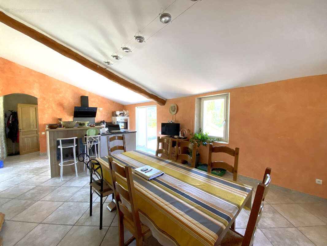Region baronnies - ensemble immobilier avec commerce - photo 5