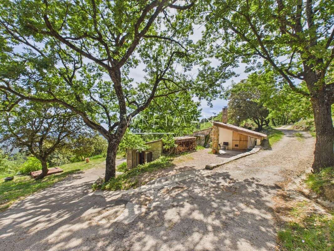 Maison à CALLAS