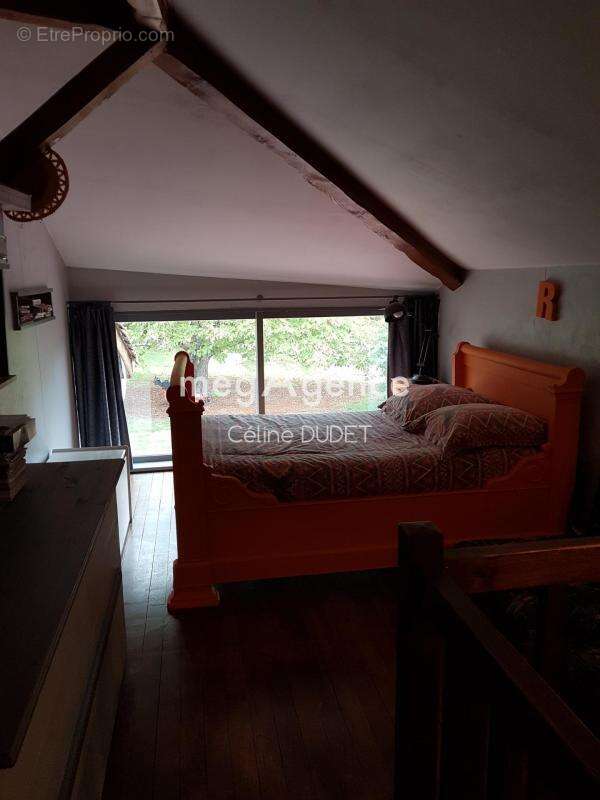 Maison à CHANOZ-CHATENAY