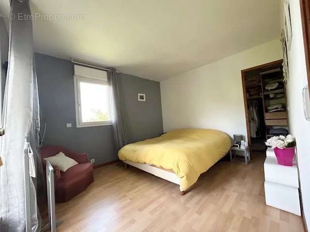 Maison à CHARBONNIERES-LES-BAINS