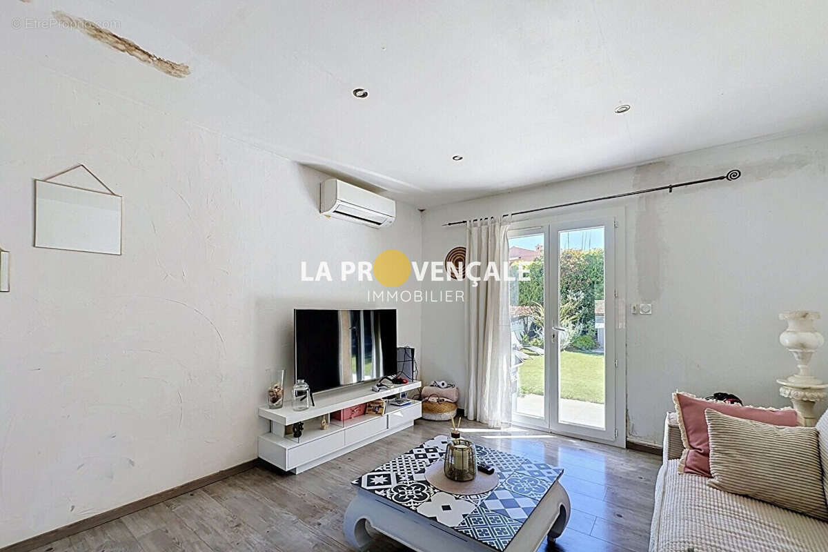 Maison 99 m² à Trets  - photo 6