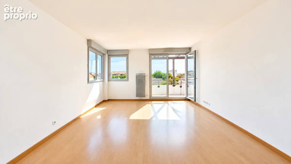 Appartement  3 pièces 61 m2  Croix Daurade - photo 3