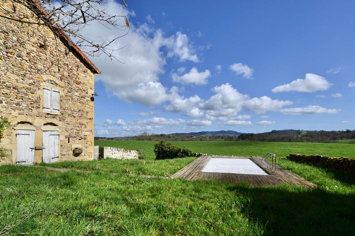 Maison à LA CLAYETTE