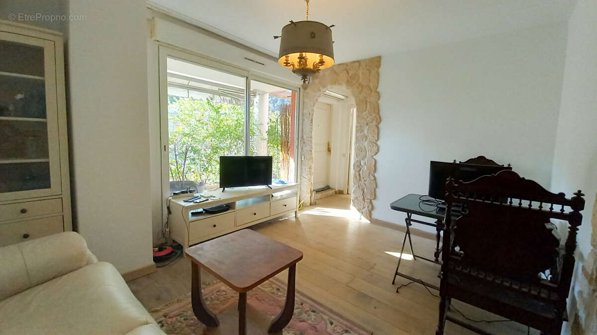 Appartement à MENTON