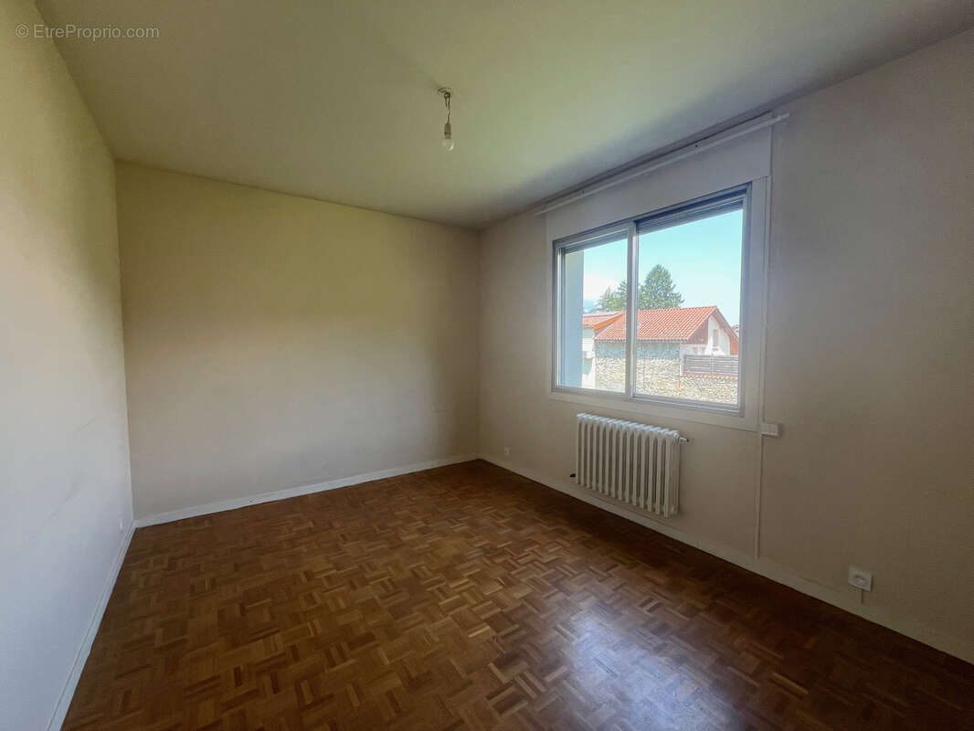 Appartement à GIERES