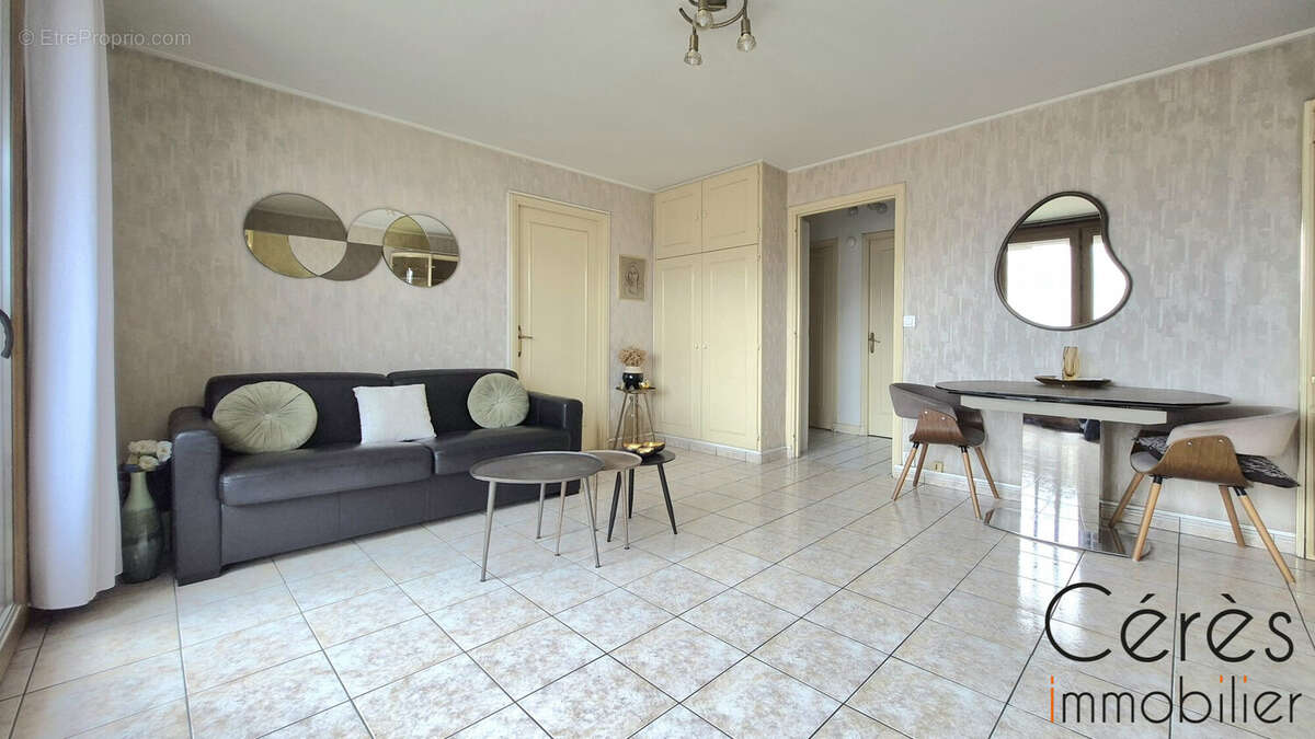 Appartement à ROMAINVILLE