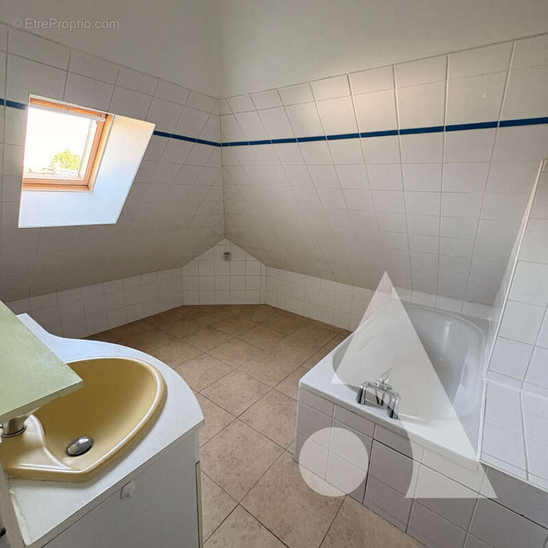 Maison familiale Les Noës Pres Troyes 6 pièce(s) 118m2 - photo 13
