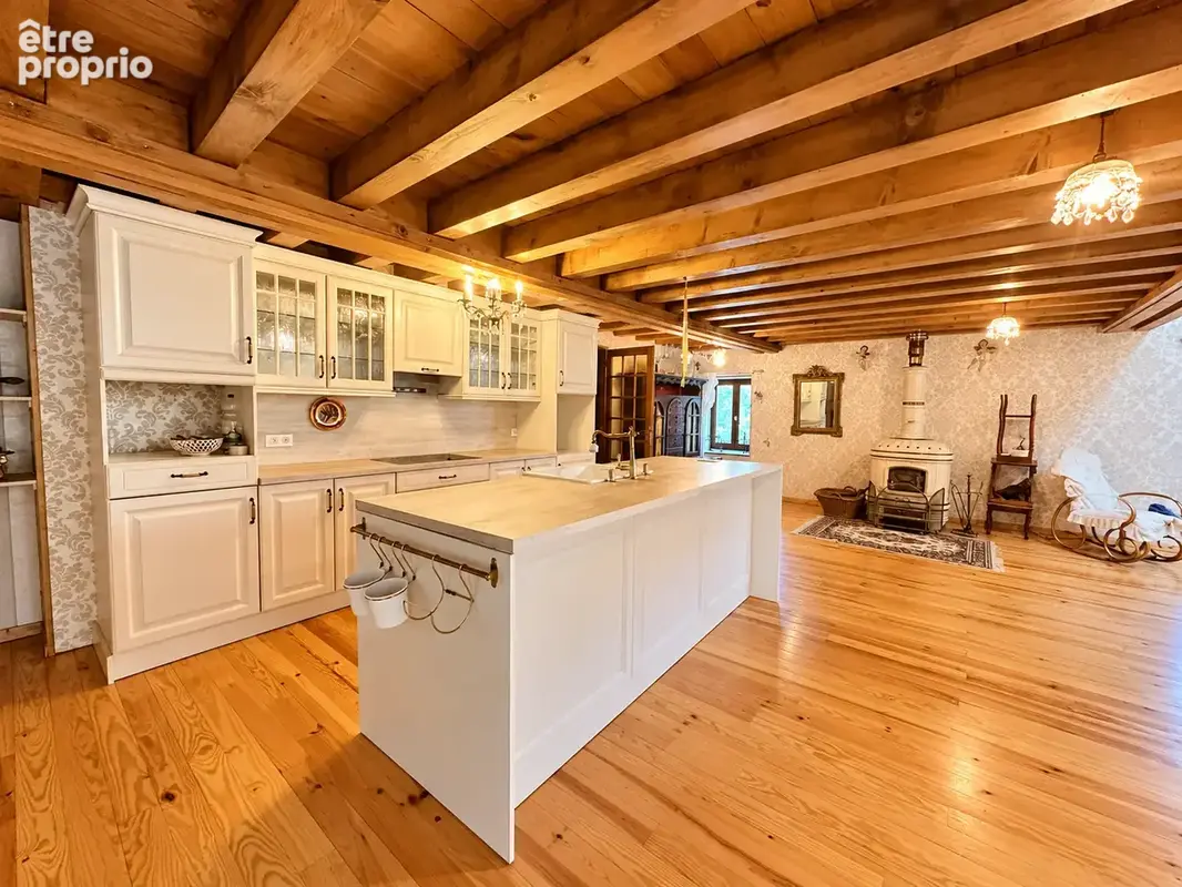 Maison entièrement rénovée   5 chambres   Dépendance   Terrain de 543 m2 POLIGNAC - photo 4