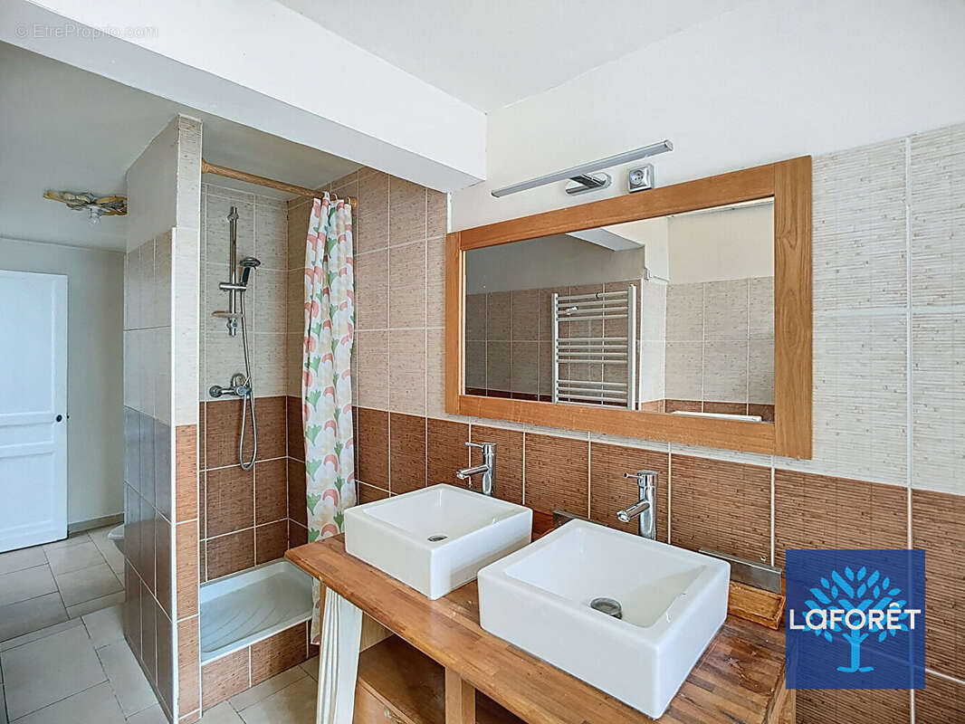 Maison à FACHES-THUMESNIL