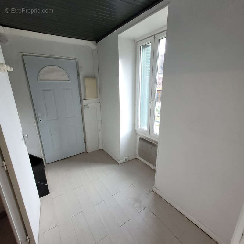 Appartement à MOURS