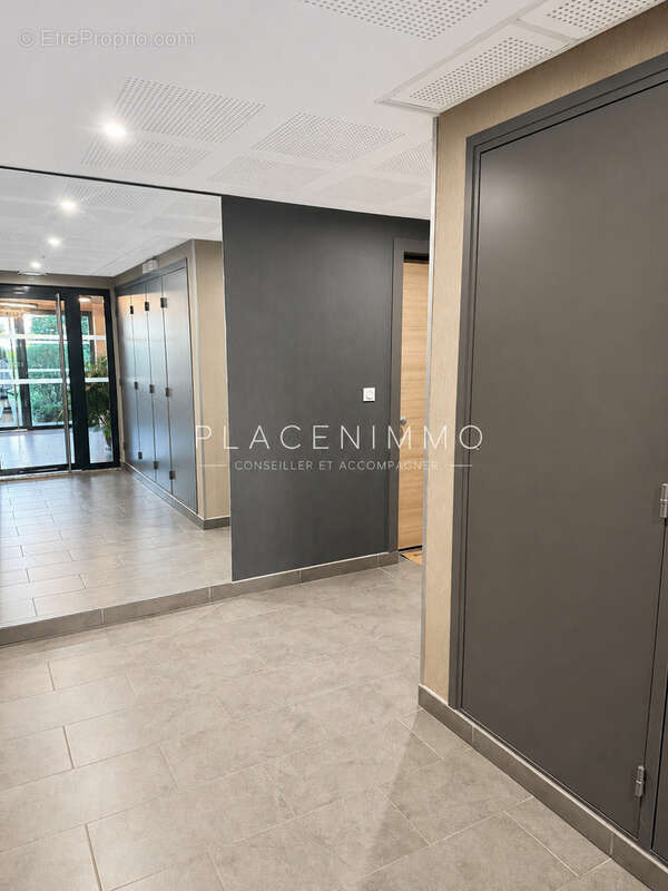 Appartement à CHARBONNIERES-LES-BAINS