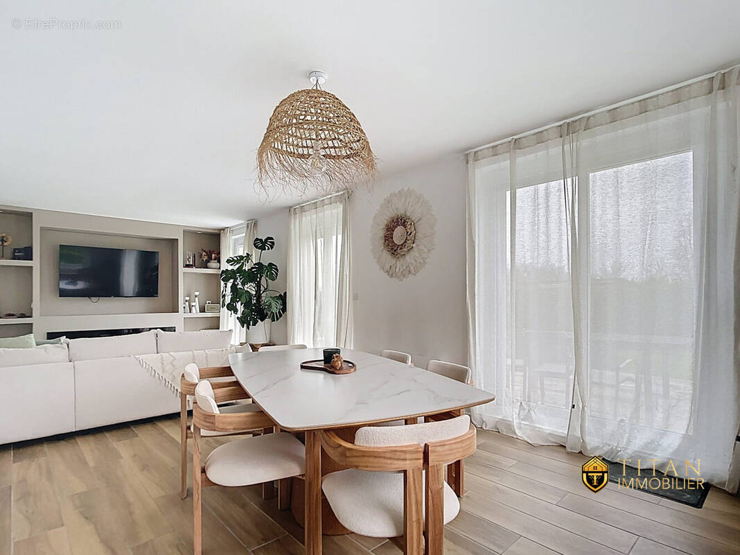 Maison 3 chambres, jardin et garage - St-Omer-Cappelle - Titan Immobilier - Maison à SAINT-OMER-CAPELLE