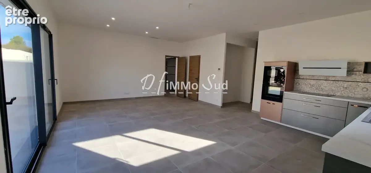 Maison récente Re 2020 de plain pied avec piscine - photo 14