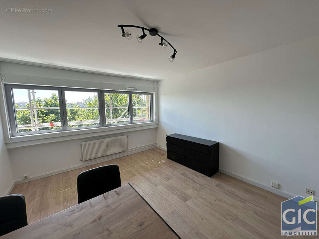 Appartement à HEROUVILLE-SAINT-CLAIR
