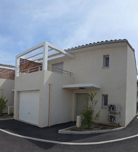 Maison à SIX-FOURS-LES-PLAGES