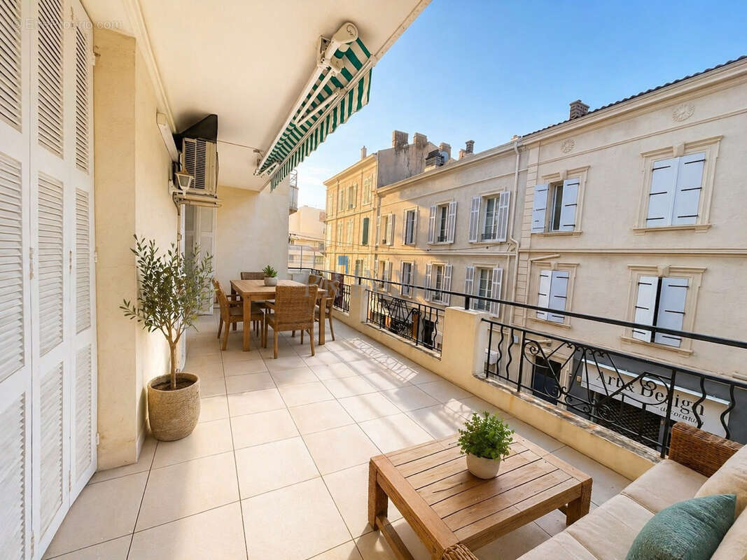 Appartement à SAINT-RAPHAEL