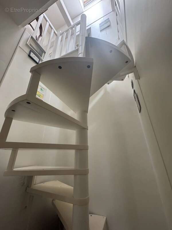 Appartement à PARIS-10E