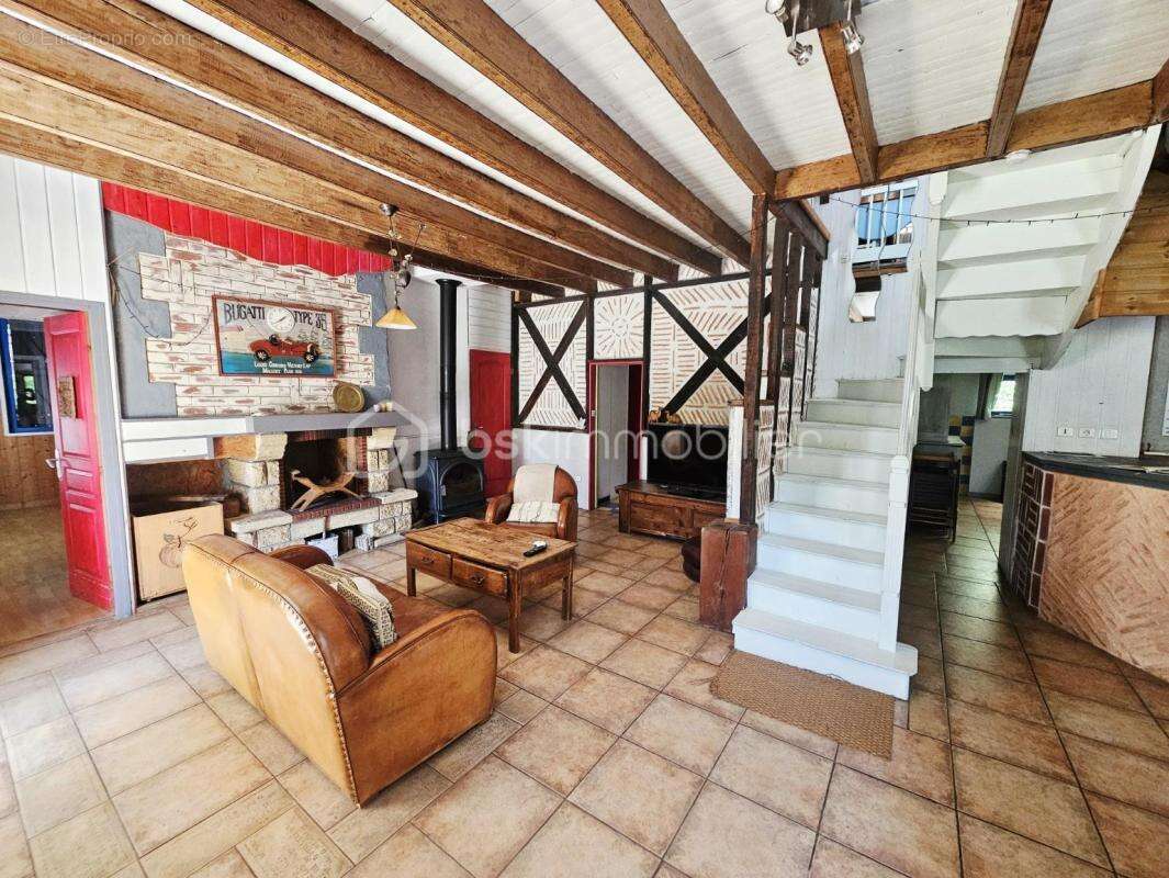 Maison à SAINT-VINCENT-SUR-OUST