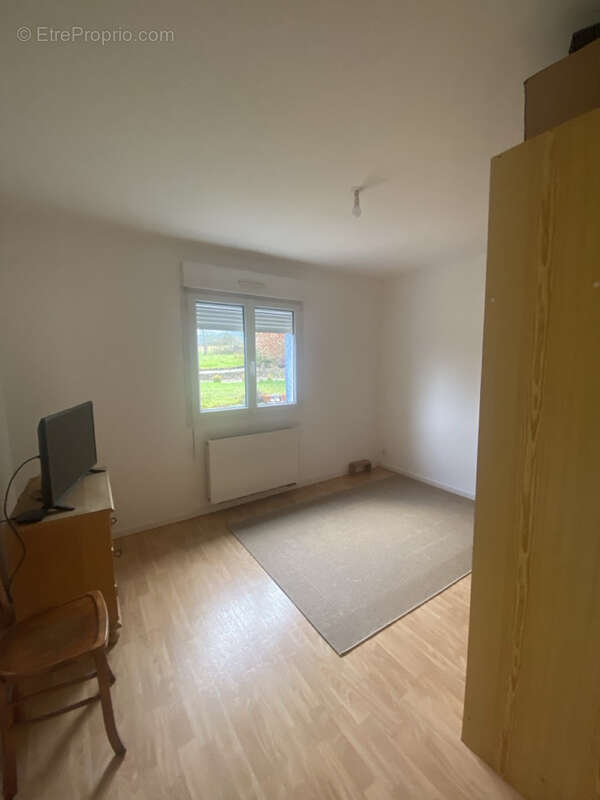 Maison à ETIVAL-CLAIREFONTAINE