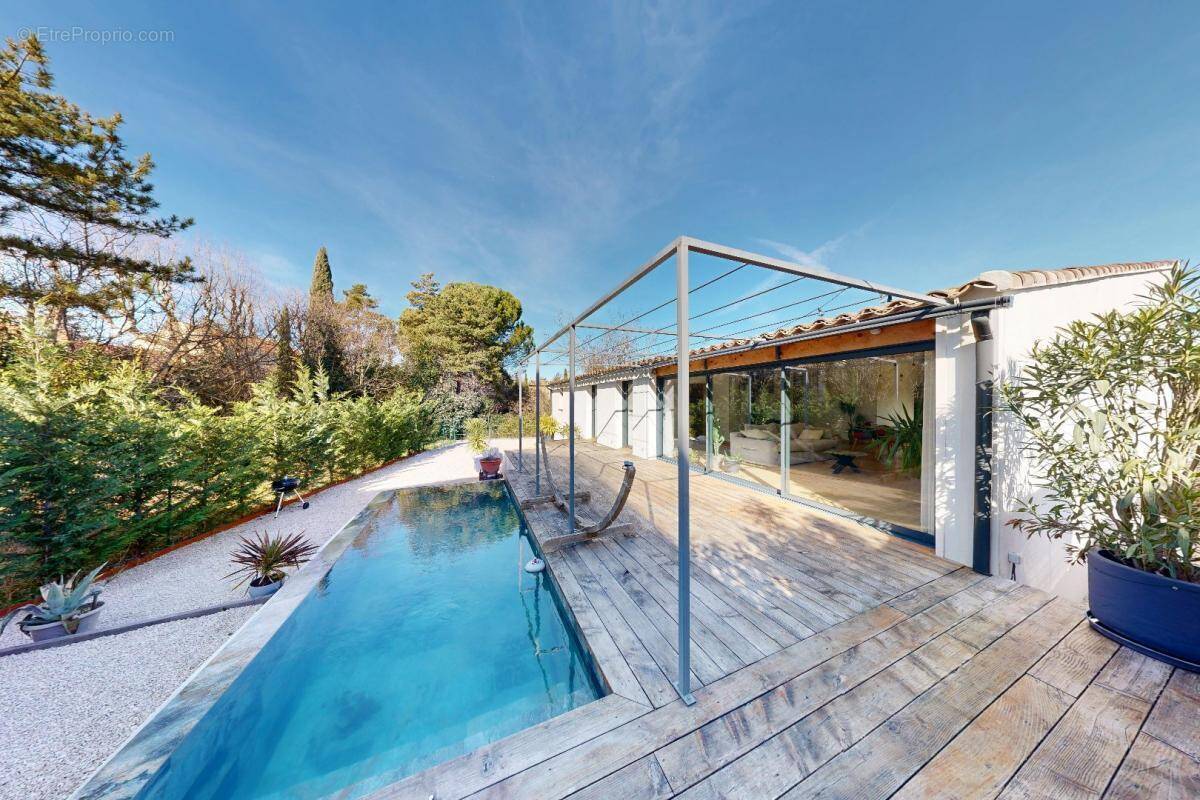 Maison à MALEMORT-DU-COMTAT