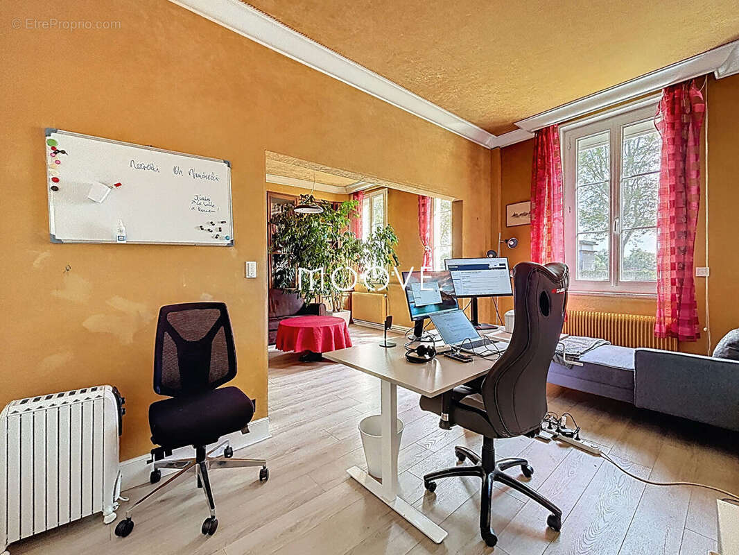 Maison à OISSEL