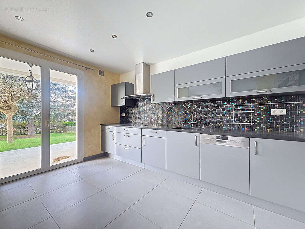 Maison à ORRY-LA-VILLE