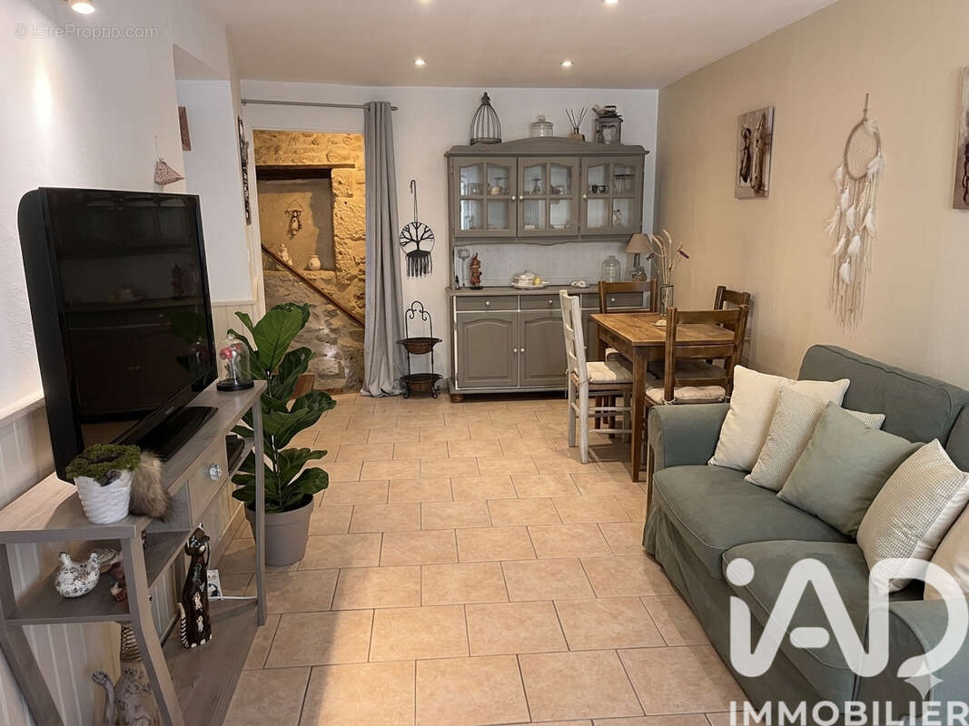 Maison 81 m² à Valreas  - photo 3