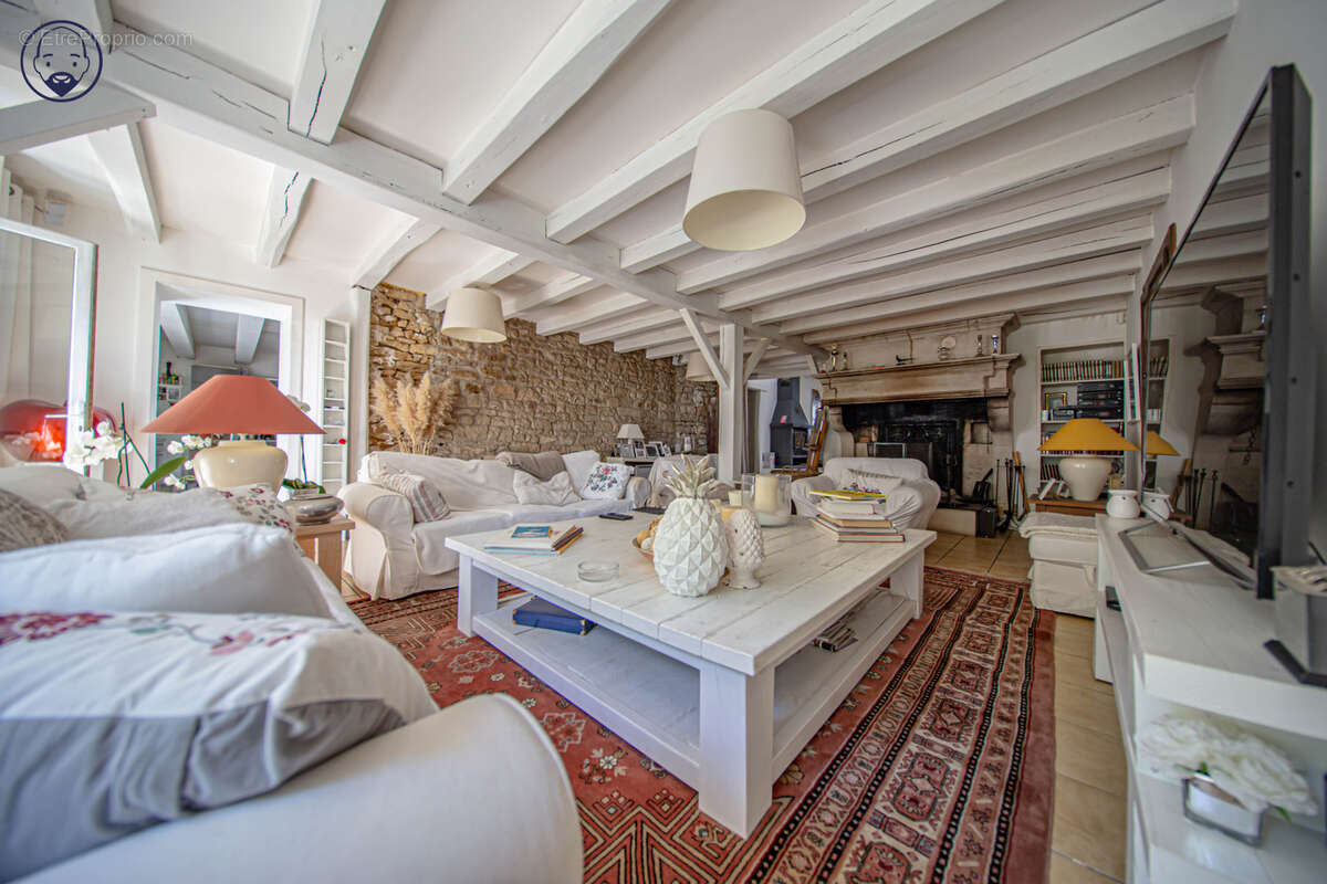Coup de cœur ! Maison de charme avec terrasse, grand jardin et dépendance - photo 2