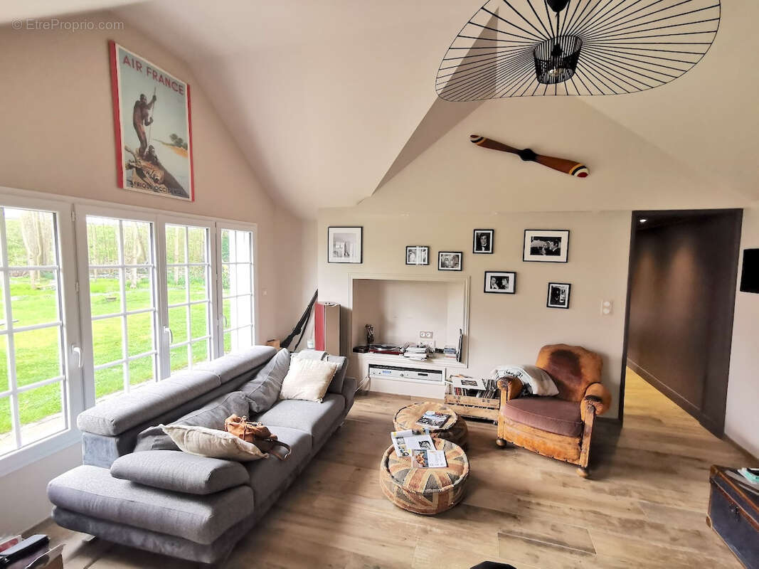 Maison à VARENNES-SUR-LOIRE