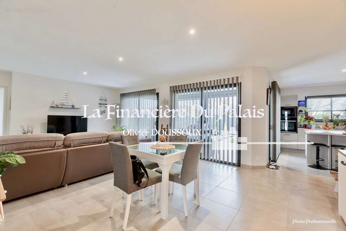 Maison à SAINT-SULPICE-DE-ROYAN