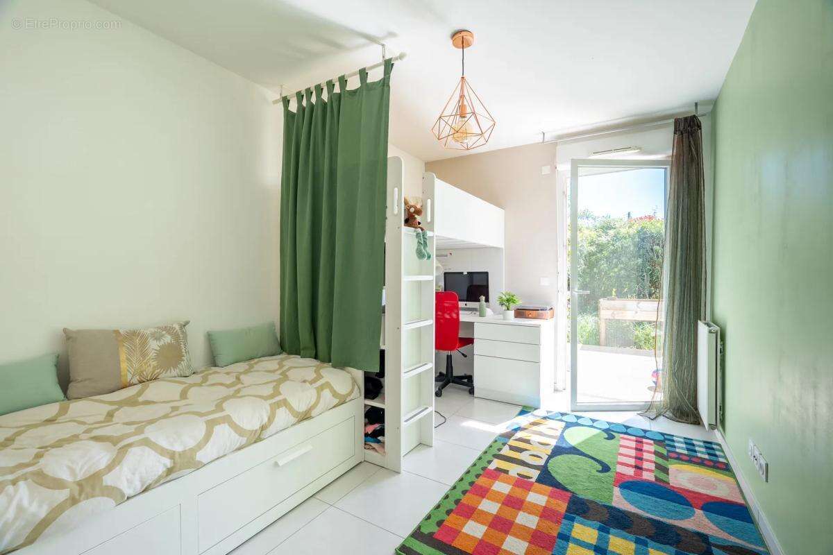 Appartement à MARSEILLE-13E