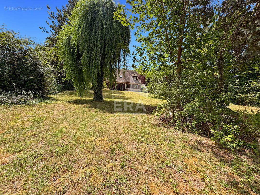 Maison à SAINT-FARGEAU-PONTHIERRY