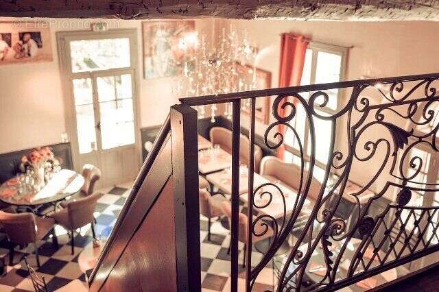 Photo 4 - Commerce à PEZENAS