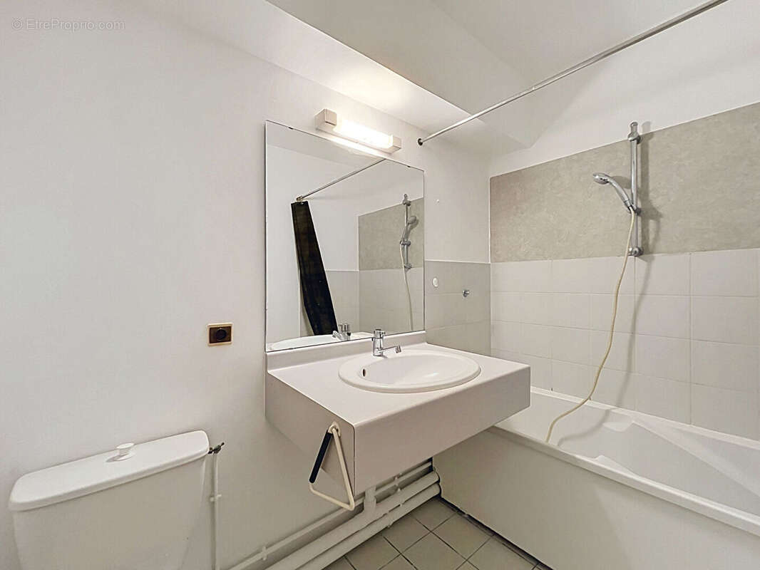 Appartement à MONTIGNY-LE-BRETONNEUX