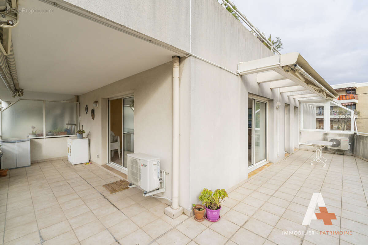 Appartement à MARSEILLE-9E