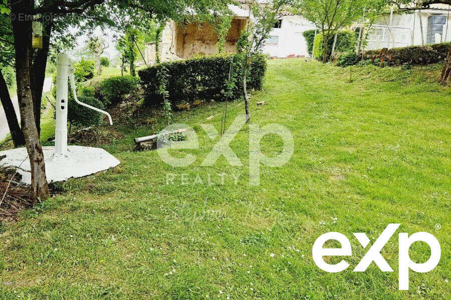 Terrain à LANGOIRAN