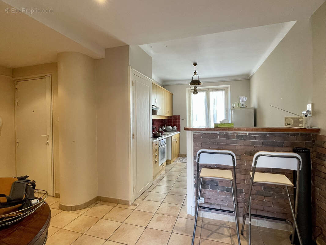 Appartement T3 de 85 m2 en plein cœur de Chambéry avec ascenseur - photo 6