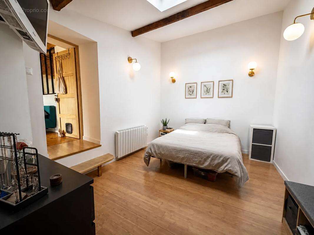 Maison de caractère entièrement rénovée – 173 m² – Terrain de 1 100 m² – Romagnat - photo 5