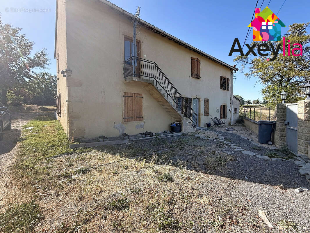 A vendre - saint-edmond - ancienne longère rénovée avec agrandissement et terrain - - photo 16