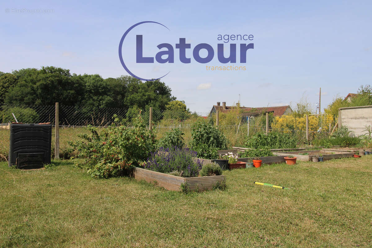 Maison à MESNIL-SUR-L'ESTREE
