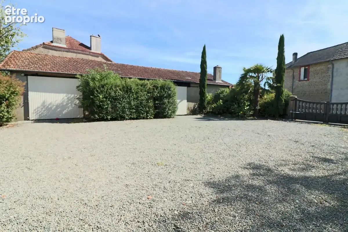 Maison 257m², 5 chambres, 3249m² de terrain, grande dépendance - photo 27