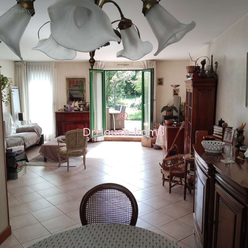 Maison à BRY-SUR-MARNE