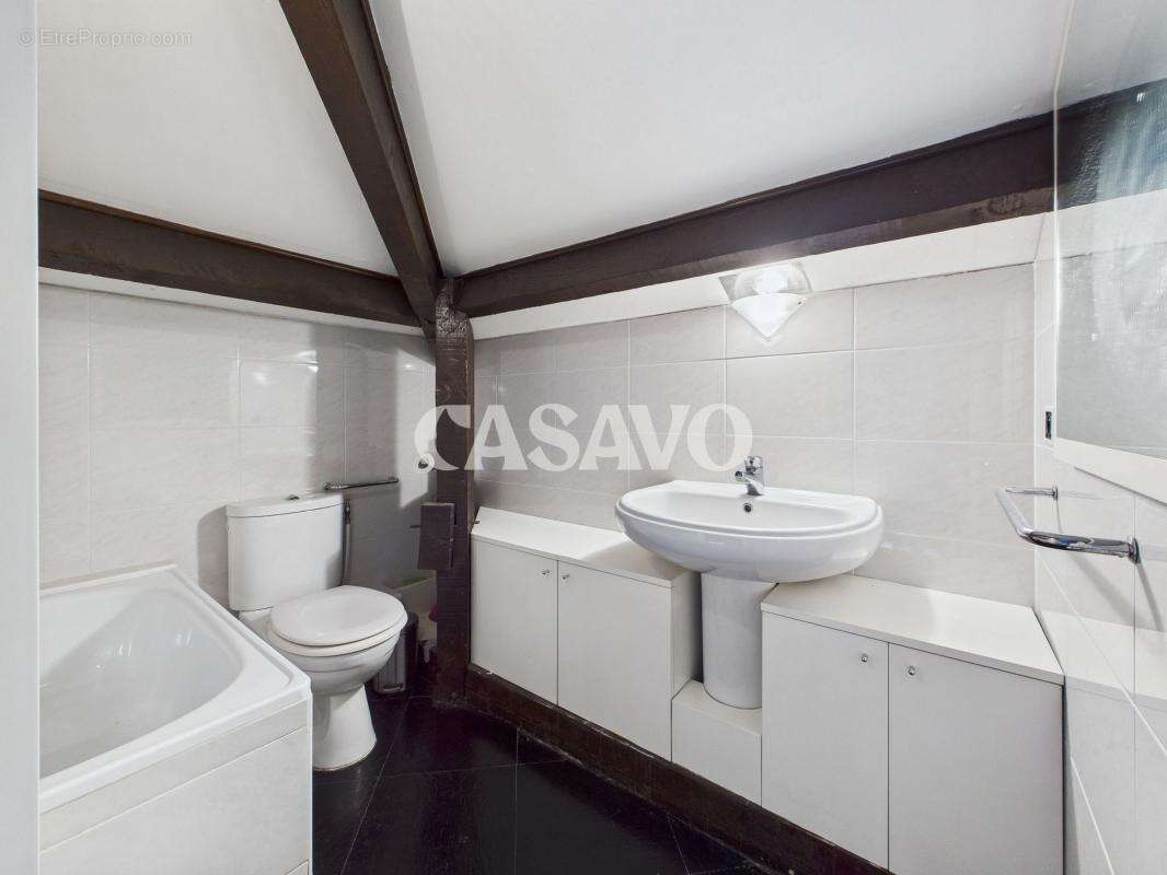 Appartement à ROQUEBRUNE-CAP-MARTIN