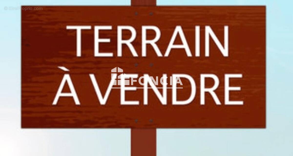 Terrain à CORBERE-LES-CABANES
