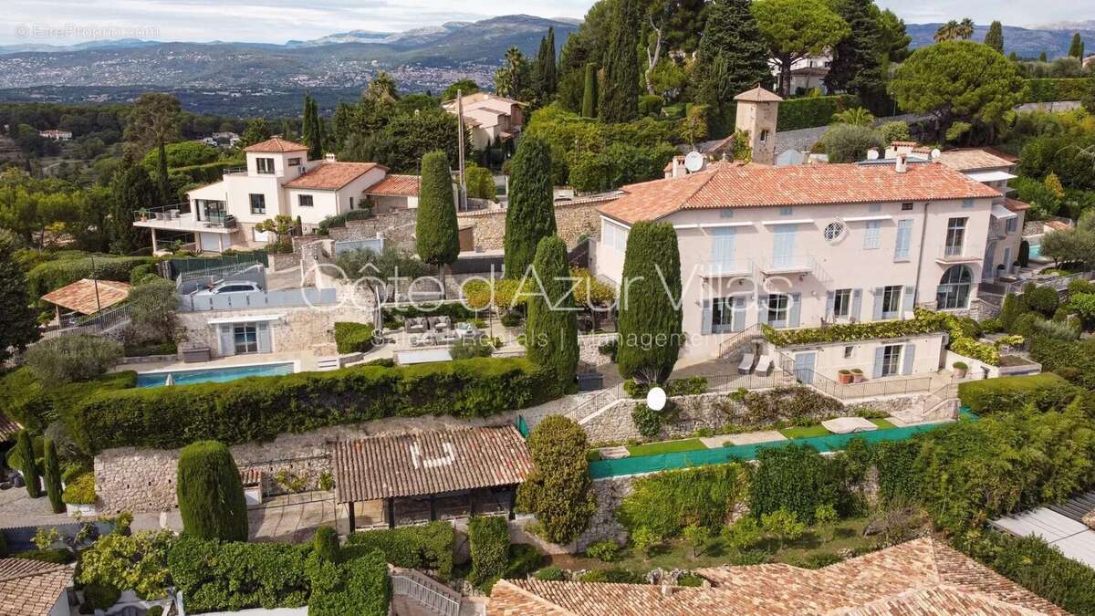 Maison à MOUGINS